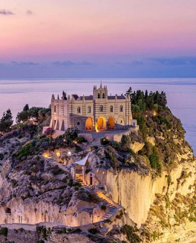 S'O Suites Tropea Exterior photo