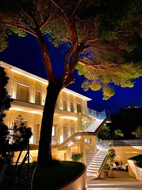 S'O Suites Tropea Exterior photo